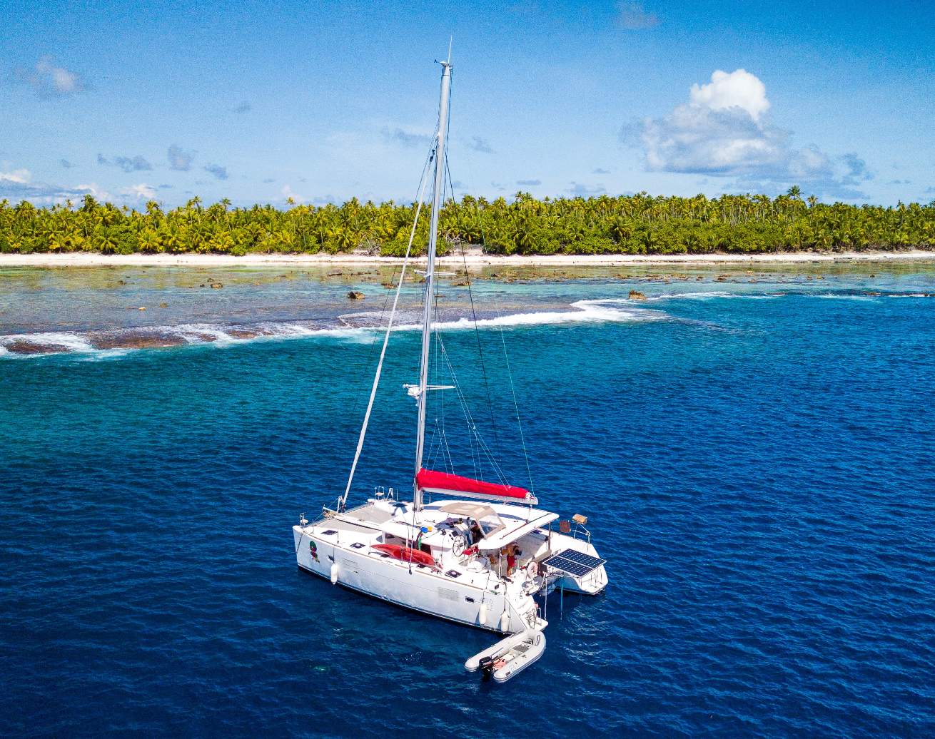 https://tahititourisme.kr/wp-content/uploads/2021/12/Poe-charter-location-de-catamaran-Tahiti-et-excursion-journee-Tetiaroa-Maxi-catamaran-compressed.jpg